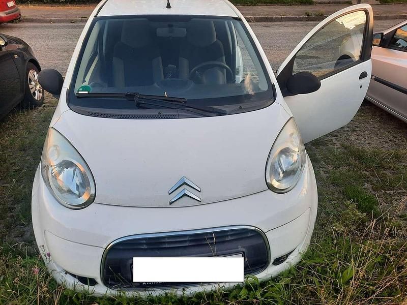 Weiß Gebraucht 2009 Citroën C1 Advance Kleinwagen | 2.000 € (Fairer Preis) - Bild 1/4