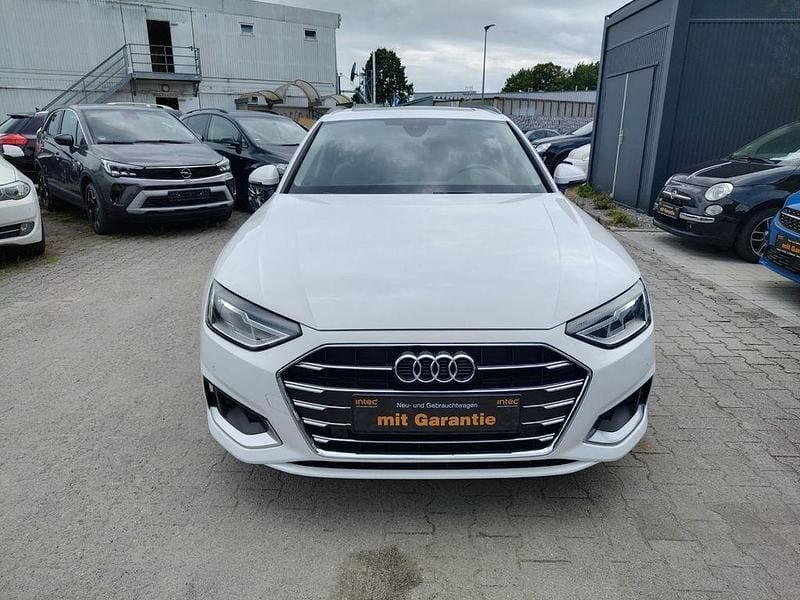 Weiß Gebraucht 2020 Audi A4 Advanced Kombi | 20.900 € (Fairer Preis) - Bild 1/4