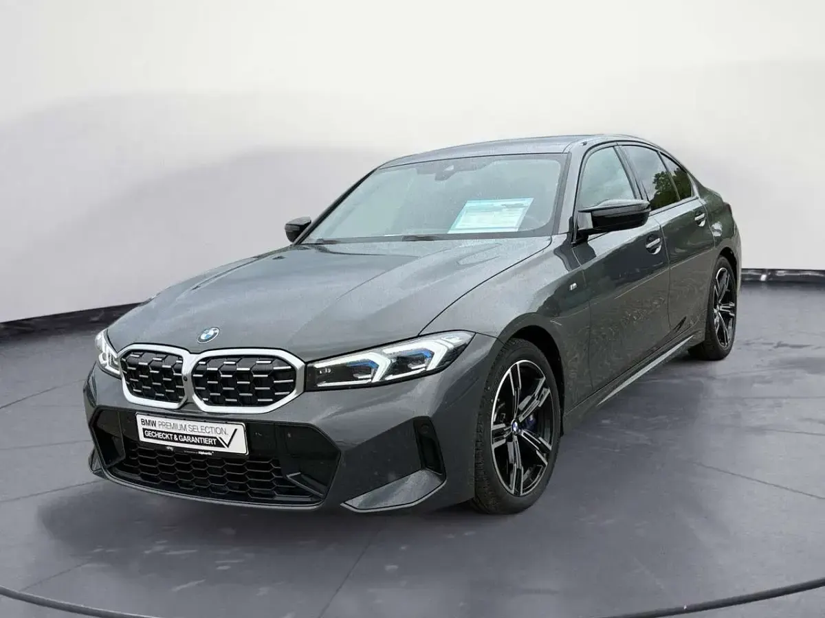 Gebraucht BMW 340 374 PS (275 kW) 2025 Dravitgrau metallic Limousine
