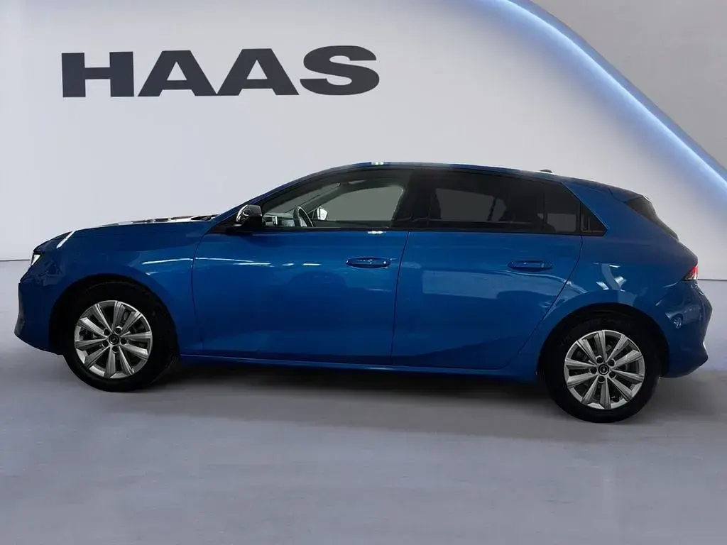 Gebraucht Opel Astra Enjoy 110 PS (80 kW) 2023 Blau/typ aussenverkleidung met Kleinwagen