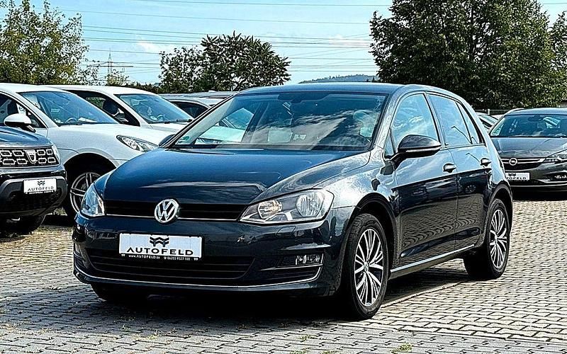 Schwarz Gebraucht 2016 VW Golf VII Allstar Limousine | 8.950 € (Fairer Preis) - Bild 1/4