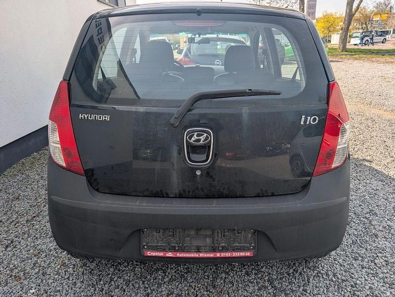 Gebraucht Hyundai i10 67 PS (49 kW) 2010 Schwarz Kleinwagen