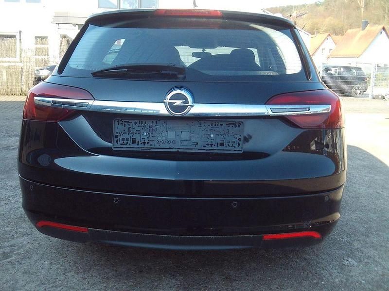 Gebraucht Opel Insignia Edition 136 PS (100 kW) 2016 Schwarz Kombi