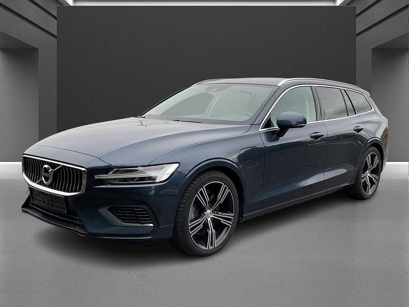 Denim blue / metallic Gebraucht 2021 Volvo V60 Inscription Kombi | 18.890 € (Guter Preis) - Bild 1/4