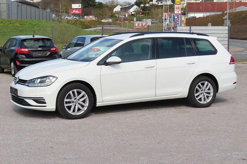 Gebraucht VW Golf VII 116 PS (85 kW) 2020 Weiß Kombi