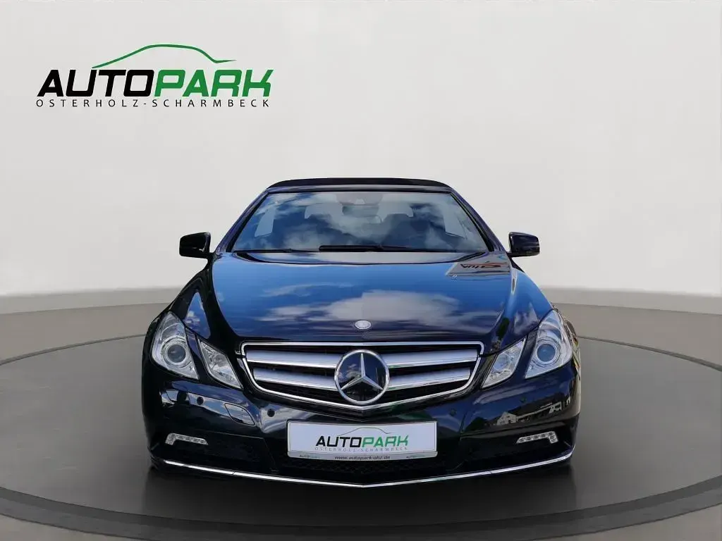 Gebraucht Mercedes E500 Avantgarde 387 PS (284 kW) 2010 Schwarz Cabrio