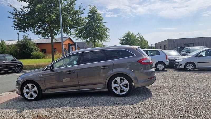 Gebraucht Ford Mondeo Titanium S 163 PS (119 kW) 2014 Braun Kombi