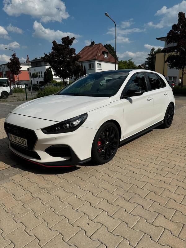 Weiß Gebraucht 2019 Hyundai i30 N Performance Coupé | 21.500 € (Fairer Preis) - Bild 1/4