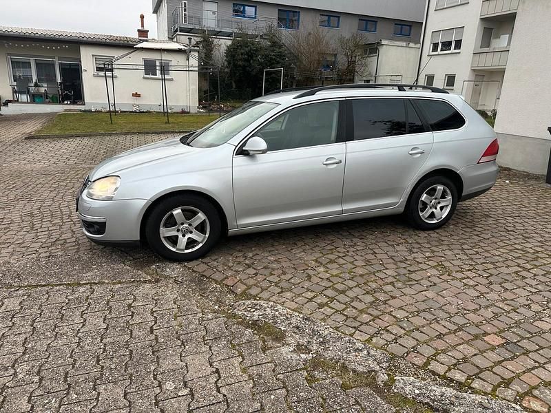 Gebraucht VW Golf V 102 PS (75 kW) 2007 Silber Kombi
