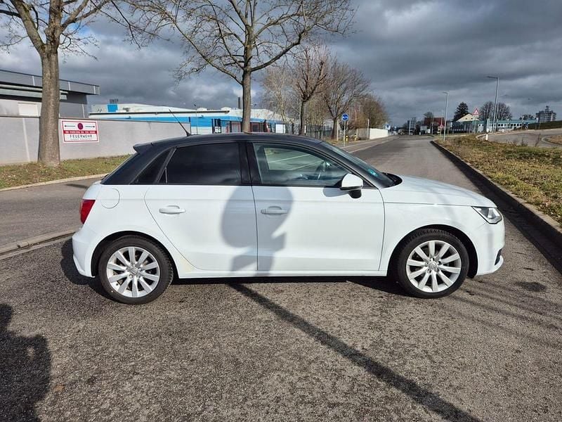 Gebraucht Audi A1 Sportback Sport 95 PS (69 kW) 2017 Weiß Kleinwagen
