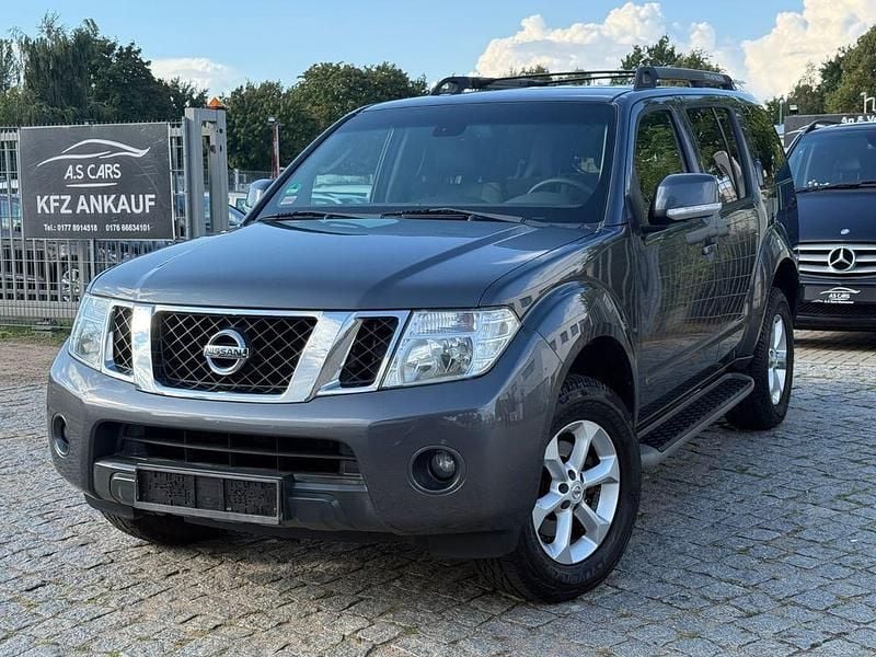 Blau Gebraucht 2013 Nissan Pathfinder SUV | 12.990 € (Superpreis) - Bild 1/4