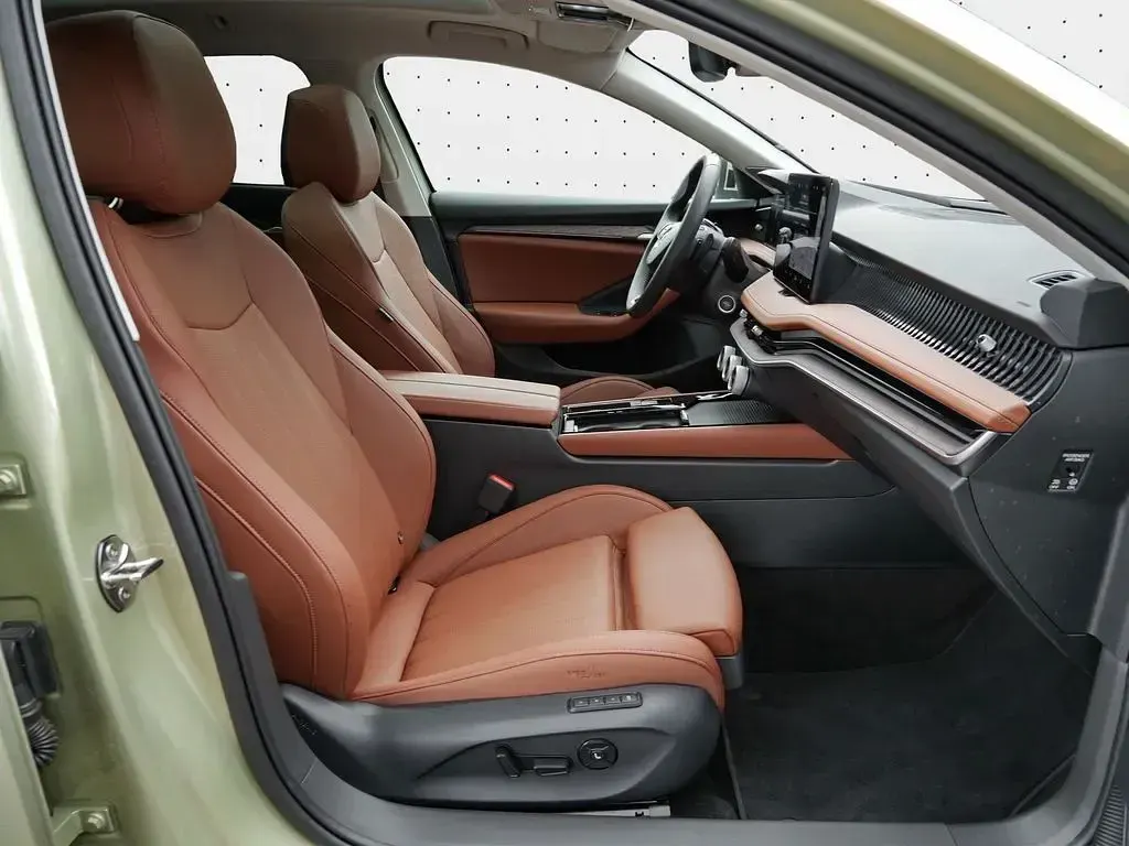 Brugt Skoda Superb Selection 193 HK (141 kW) 2024 Gul Stationcar