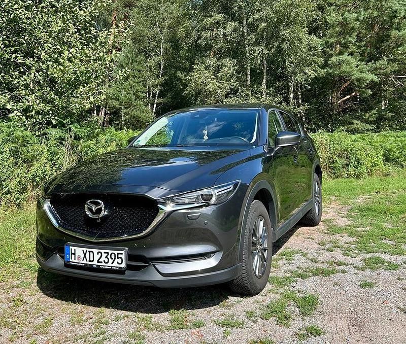 Grau Gebraucht 2018 Mazda CX-5 Exclusive-Line SUV | 18.600 € (Fairer Preis) - Bild 1/4