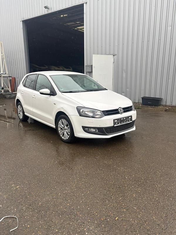 Gebraucht VW Polo 90 PS (66 kW) 2013 Weiß Kleinwagen