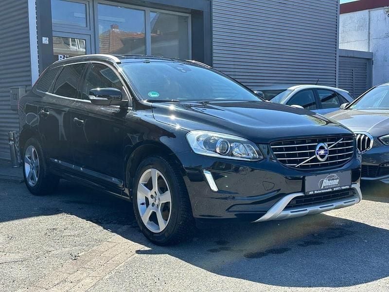 Second-hand Volvo XC60 Summum 220 CP (161 kW) 2018 Negru SUV