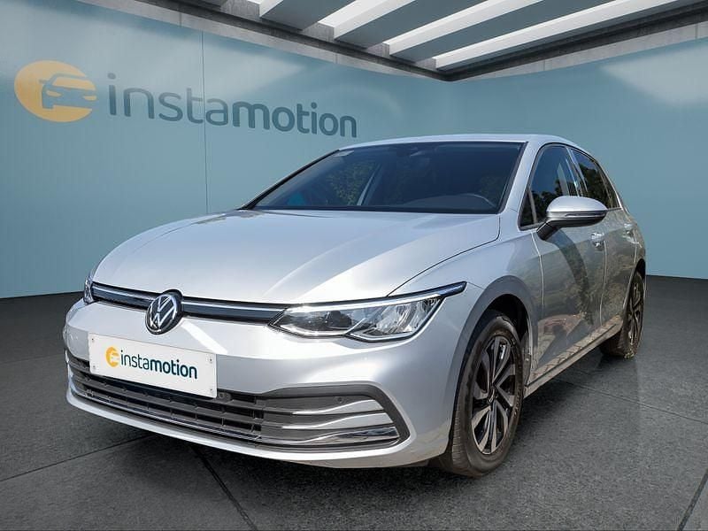 Silber Gebraucht 2022 VW Golf VIII Kleinwagen | 20.449 € (Guter Preis) - Bild 1/4