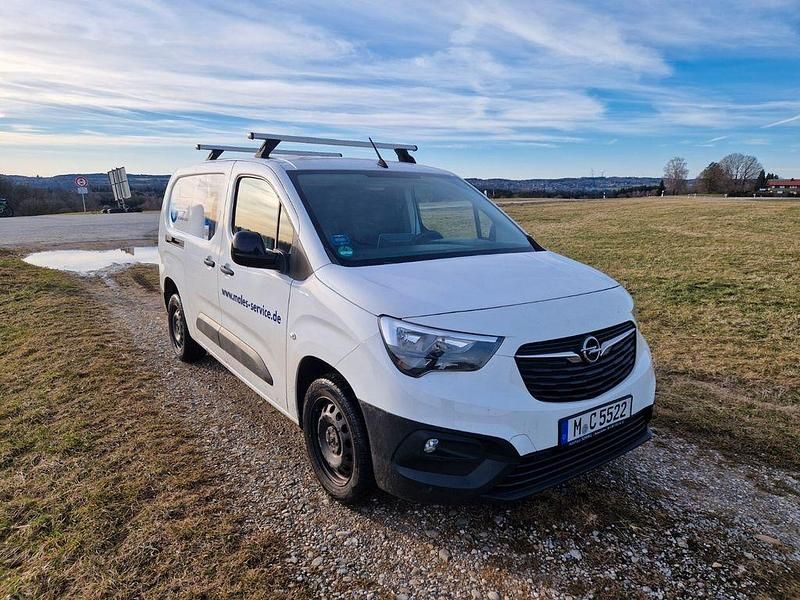 Gebraucht Opel Combo Edition 131 PS (96 kW) 2022 Weiß Van / Kleinbus