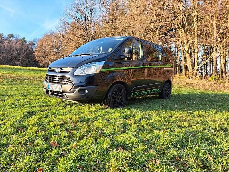 Gebraucht Ford Tourneo 125 PS (91 kW) 2013 Schwarz Van / Kleinbus