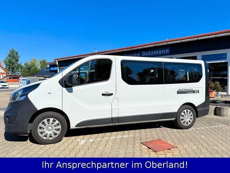 Gebraucht Opel Vivaro 121 PS (88 kW) 2019 Weiß Van / Kleinbus