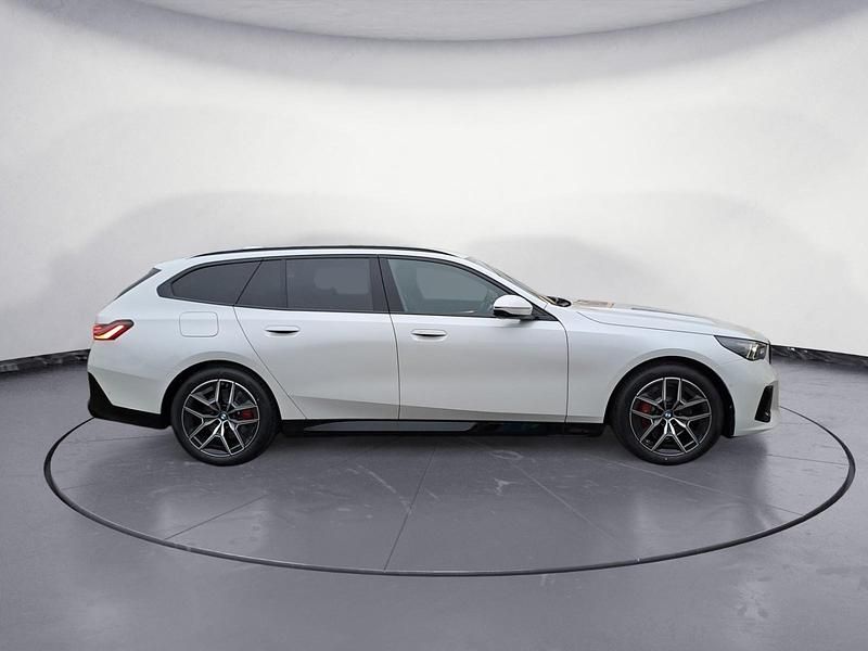 Gebraucht BMW 520 Performance 197 PS (144 kW) 2026 Weiß Kombi