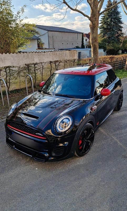Gebraucht Mini John Cooper Works 231 PS (169 kW) 2019 Schwarz Kleinwagen