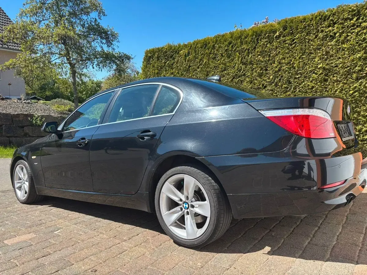 Gebraucht BMW 530 235 PS (172 kW) 2009 Schwarz Limousine