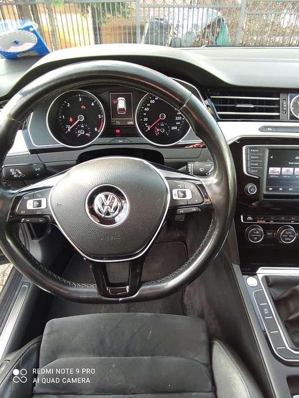 Gebraucht VW Passat Highline 150 PS (110 kW) 2015 Limousine