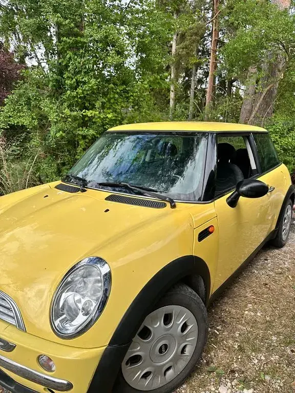 Occasion Mini ONE 90 ch (66 kW) 2003 Jaune Citadine
