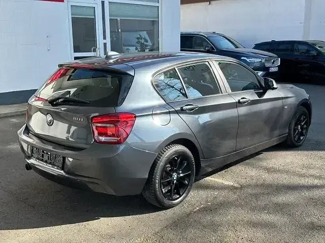 Gebraucht BMW 118 Sport Line 170 PS (125 kW) 2014 Grau Kleinwagen