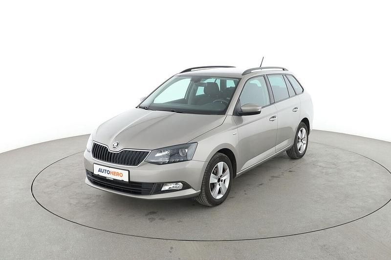 Beige Gebraucht 2018 Skoda Fabia Clever Kleinwagen | 11.130 € (Fairer Preis) - Bild 1/3