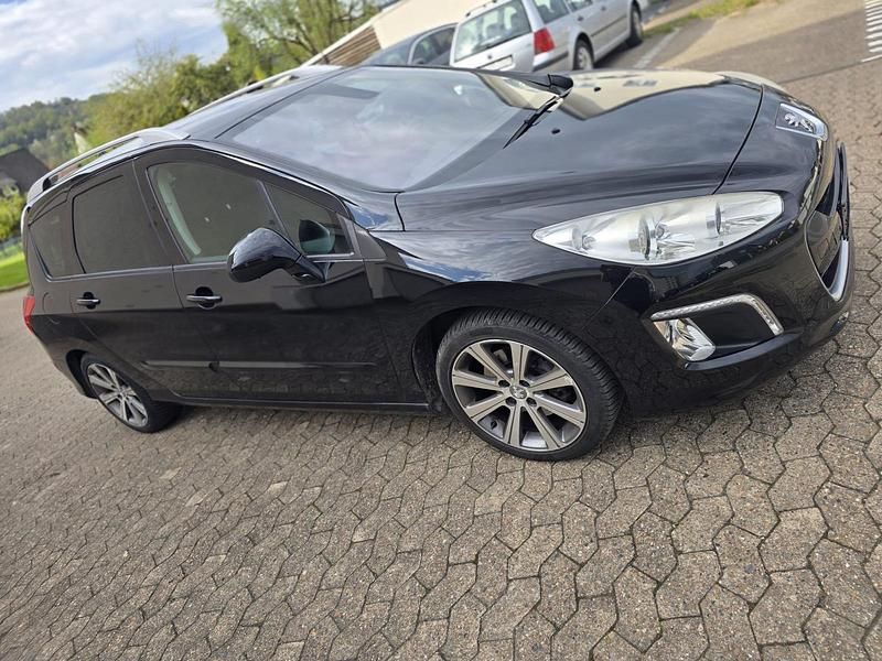 Gebraucht Peugeot 308 150 PS (110 kW) 2012 Schwarz Kombi