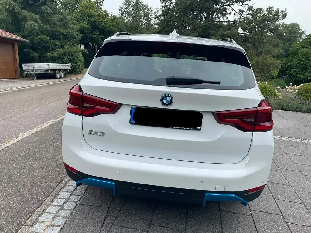 Gebraucht BMW iX3 Sport Line 210 kW (286 PS) 2021 Weiß SUV