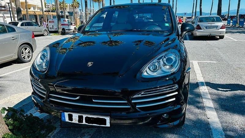 Schwarz Gebraucht 2014 Porsche Cayenne Platinum Edition SUV | 25.600 € (Guter Preis) - Bild 1/4
