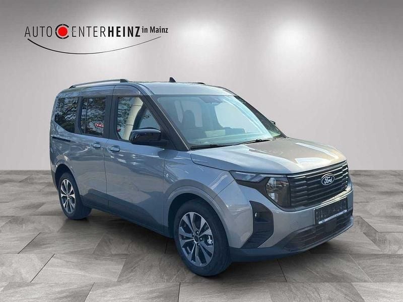 Neu Ford Tourneo Titanium 125 PS (91 kW) 2025 Silber Van / Kleinbus