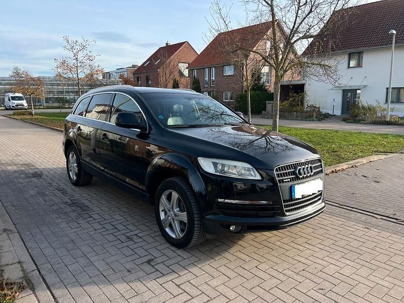 Schwarz Gebraucht 2008 Audi Q7 S-Line SUV | 10.900 € (Fairer Preis) - Bild 1/4