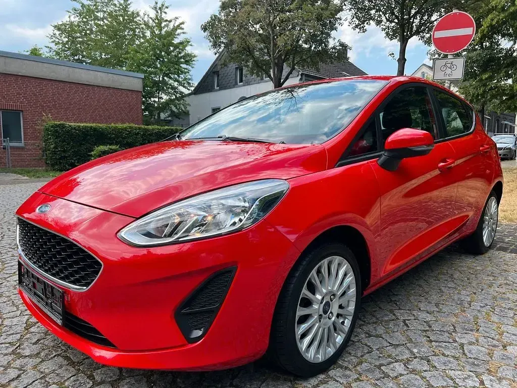 Gebraucht Ford Fiesta 101 PS (74 kW) 2019 Rot Kleinwagen