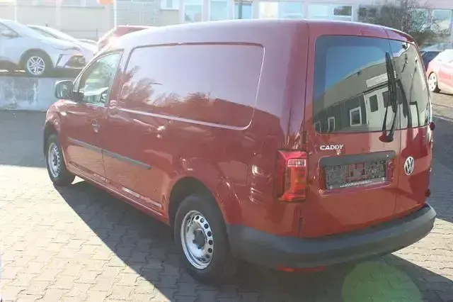 Gebraucht VW Caddy 102 PS (75 kW) 2020 Rot Van / Kleinbus