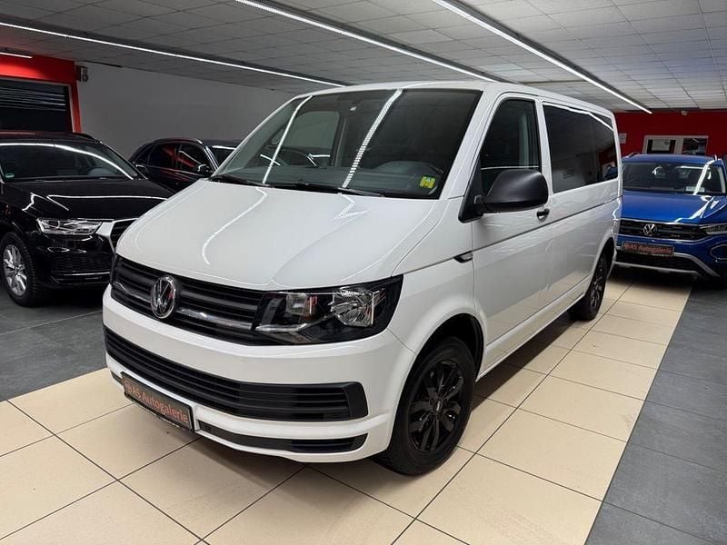 Weiß Gebraucht 2019 VW Multivan Trendline Van | 25.999 € (Superpreis) - Bild 1/4