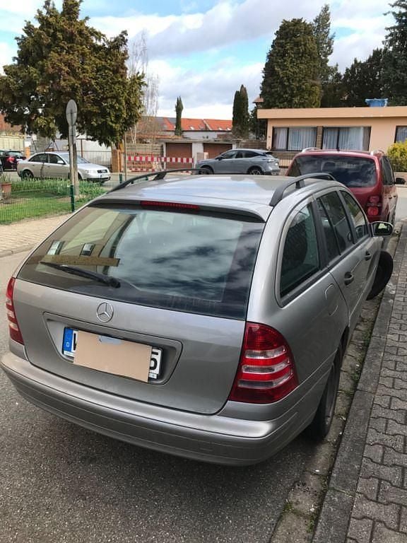 Gebraucht Mercedes 200 122 PS (89 kW) 2004 Silber Kombi