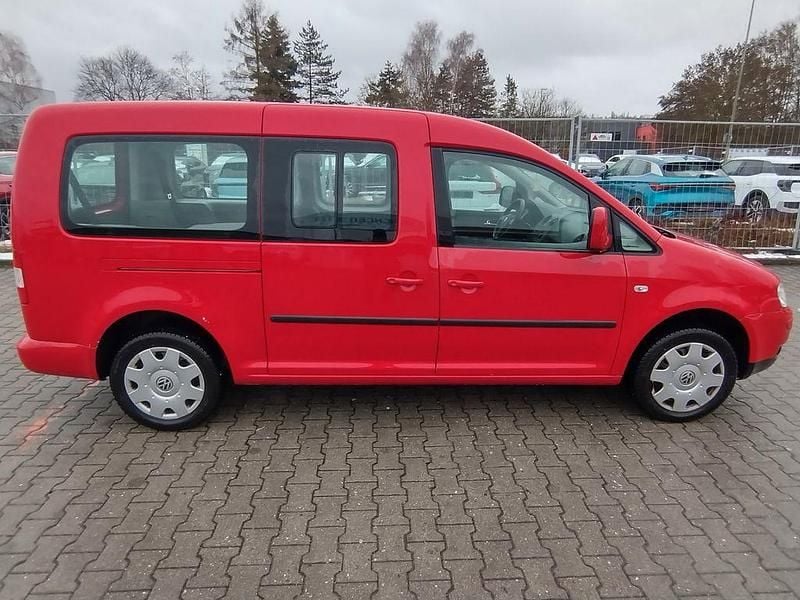 Gebraucht VW Caddy Maxi 102 PS (75 kW) 2010 Rot Van / Kleinbus