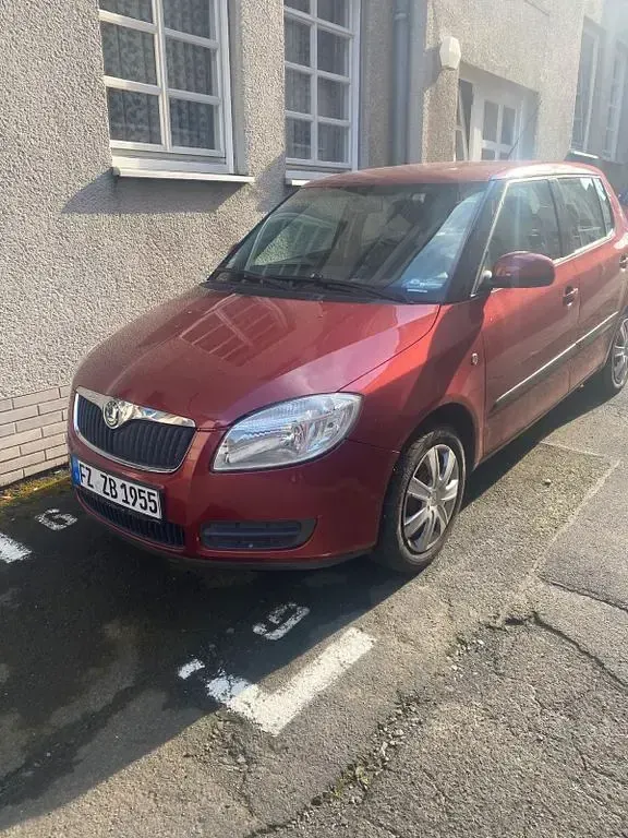 Gebraucht Skoda Fabia Cool Edition 60 PS (44 kW) 2008 Rot Limousine