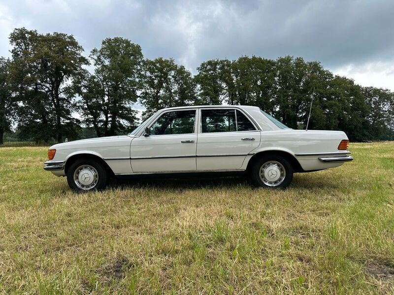 Gebraucht Mercedes S280 156 PS (114 kW) 1977 Weiß Limousine
