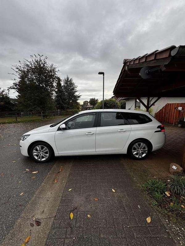 Gebraucht Peugeot 308 Business-Line 99 PS (72 kW) 2015 Weiß Kombi