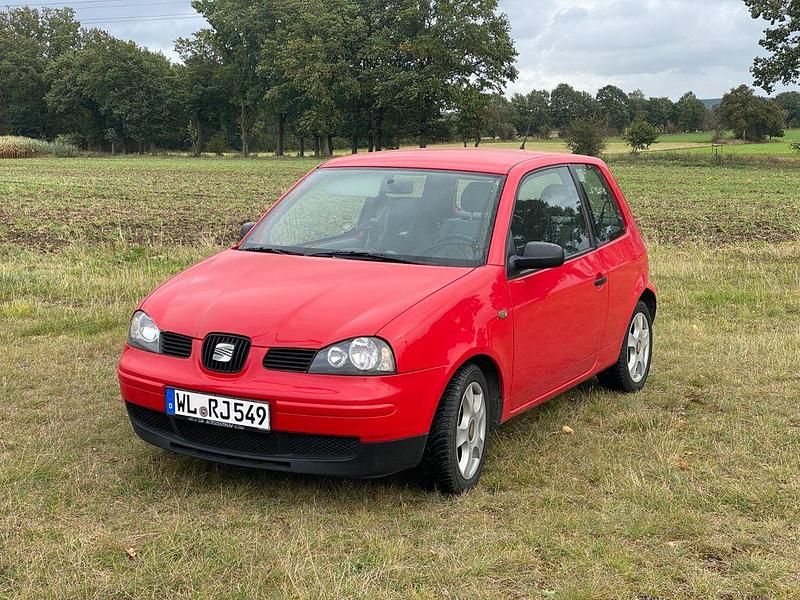 Rot Gebraucht 2002 Seat Arosa Kleinwagen | 1.600 € (Etwas zu teuer) - Bild 1/4