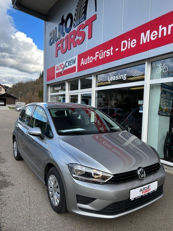 Silber Gebraucht 2015 VW Golf Sportsvan Trendline Van / Kleinbus | 12.990 € (Fairer Preis) - Bild 1/4