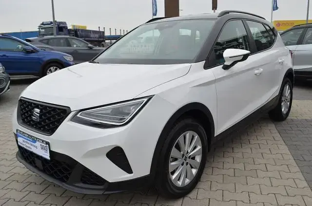 Gebraucht Seat Arona Style 110 PS (80 kW) 2024 Weiß ( weiss) SUV
