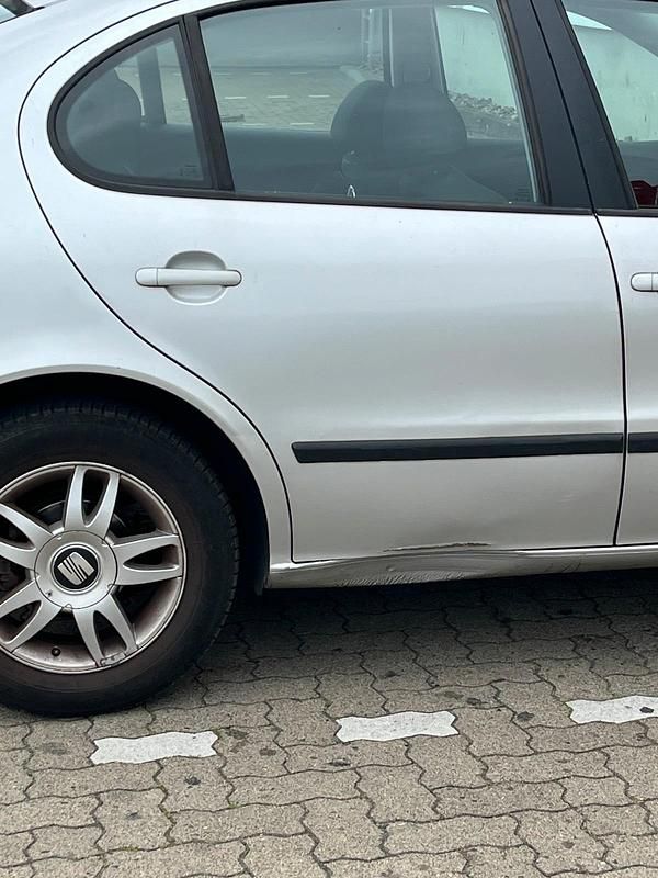 Gebraucht Seat Leon 75 PS (55 kW) 2003 Silber Kleinwagen