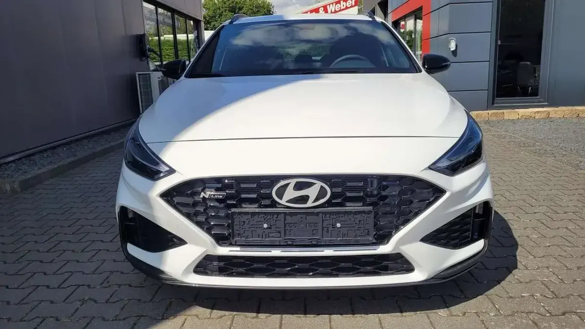 Neu Hyundai i30 N Line 150 PS (110 kW) 2026 Weiß Kombi