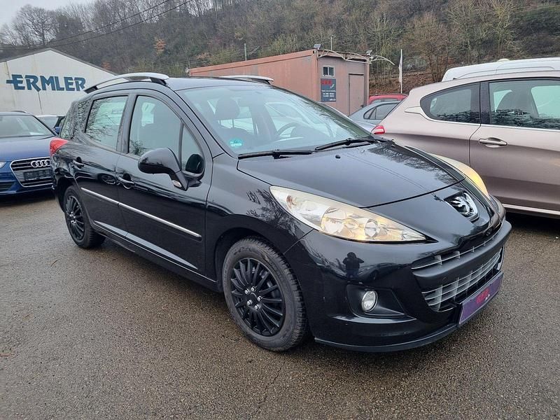 Gebraucht Peugeot 207 96 PS (70 kW) 2011 Schwarz Kombi