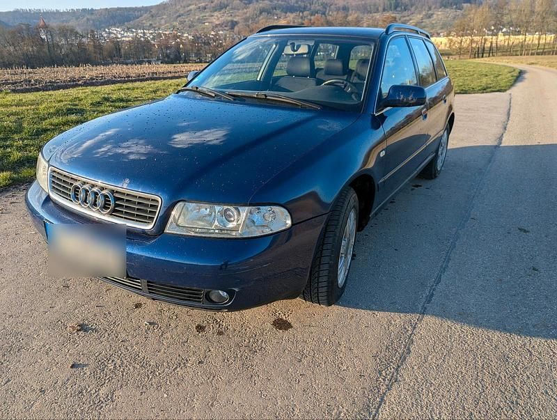Gebraucht Audi A4 102 PS (75 kW) 2001 Blau Kombi